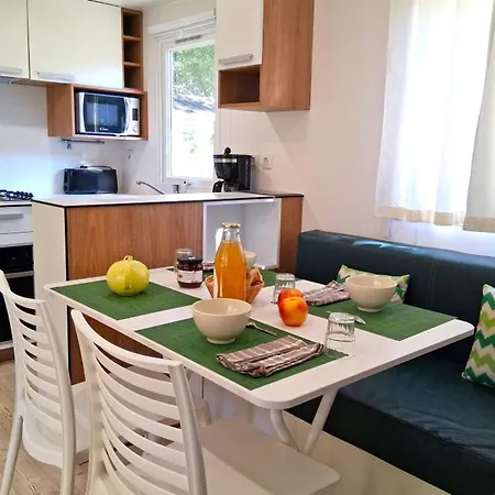 Mobil Climatise - 4 Pers. - Api-1-52-2359 Κάμπινγκ Belmont-sur-Rance